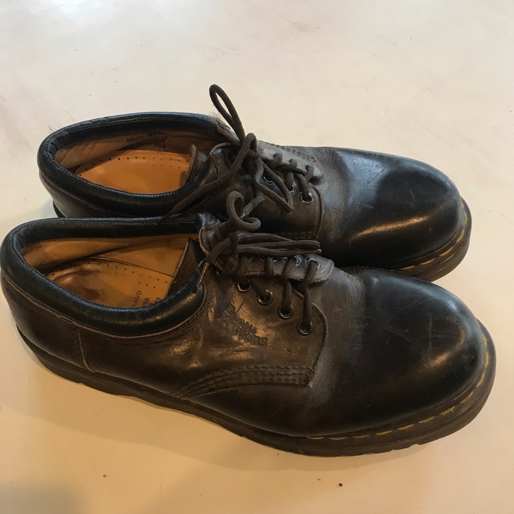 Dr. Martens 8053 AW Dark Brown Leather Oxford Shoe